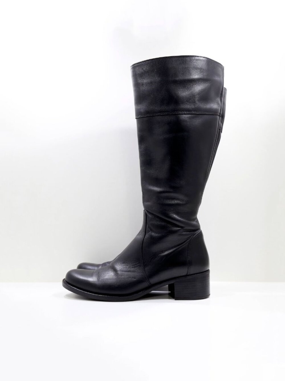 La Canadienne Passion Black Leather 2" Block Heel Knee High Riding Boots - 10